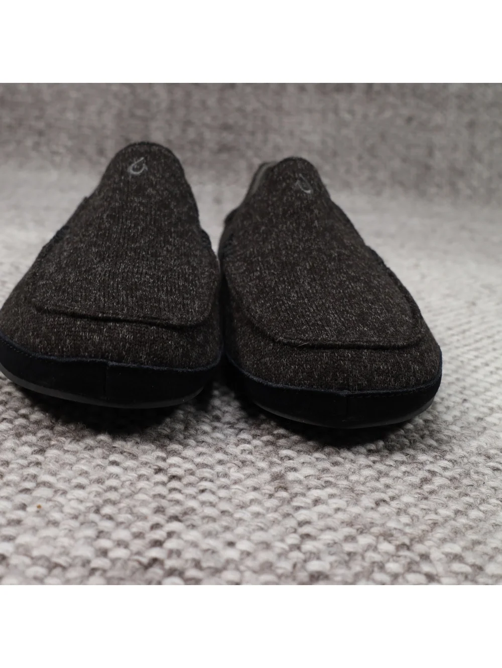 Olukai Moloa Hulu Wool Slip On Slippers Men’s US 10 Gray House Shoes Comfort